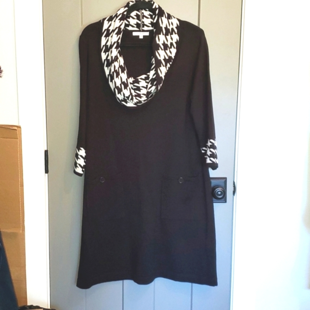 NEW STUDIO ONE - NEW PLUS size black dress with pockets 1X